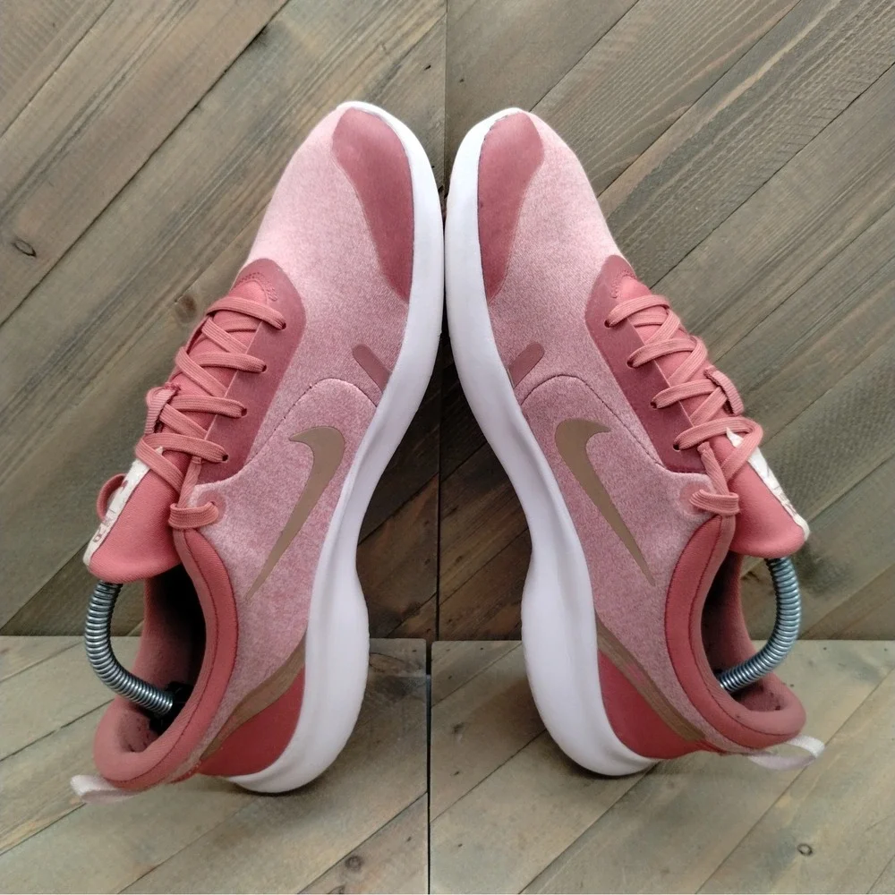 Nike Flex Experience Run 8 Running Shoes Womens Size 11 Light Redwood Pink‎